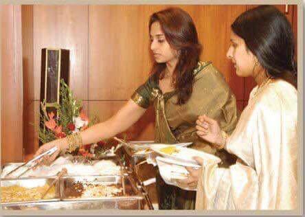 shalini food-serve-the-vijay-wife-sangeetha