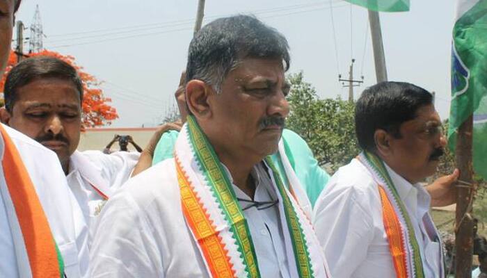 UT Khader questions why dk shivakumar oath taking ceremony not permitted yet