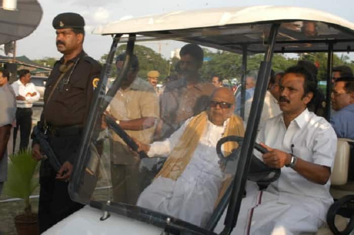 DMK Chief Karunanidhi turns 95, here are 18 photos of Kalaignar you have not seen