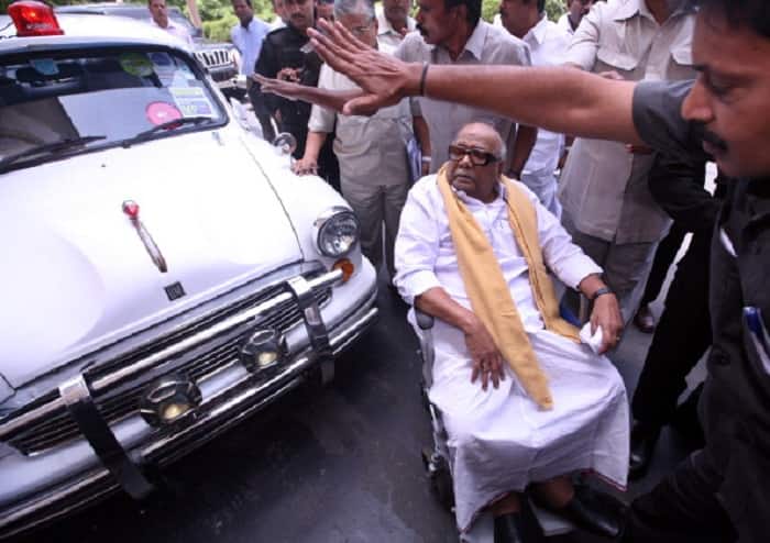 DMK Chief Karunanidhi turns 95, here are 18 photos of Kalaignar you have not seen