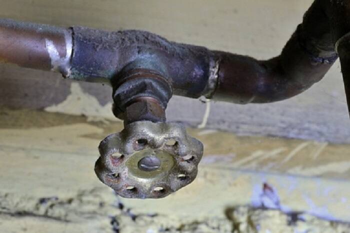 Gas leak in Andhra Pradesh kills six workers, 5 critical