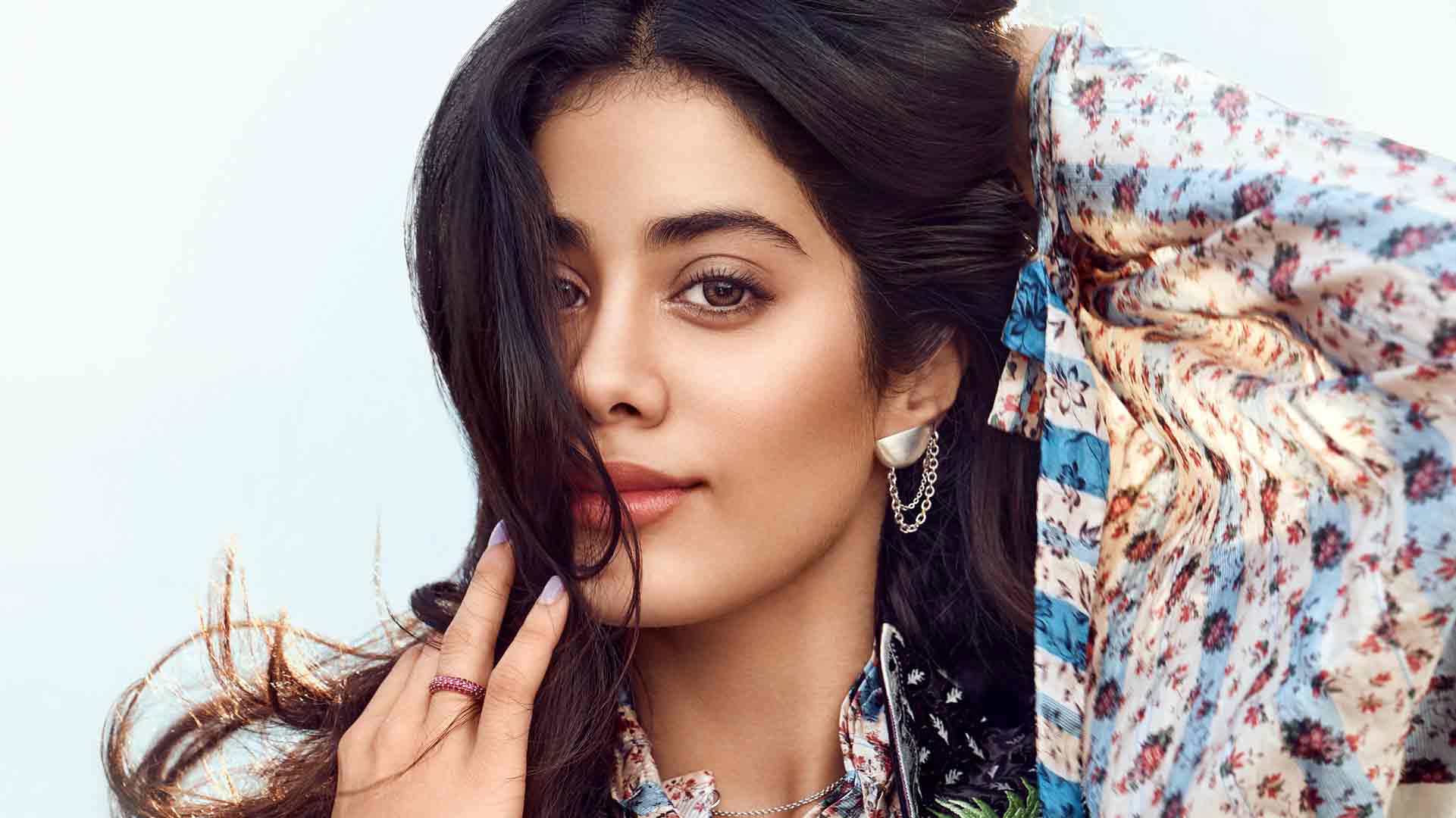 Janhvi Kapoor: I was a little nervous to do the kiss