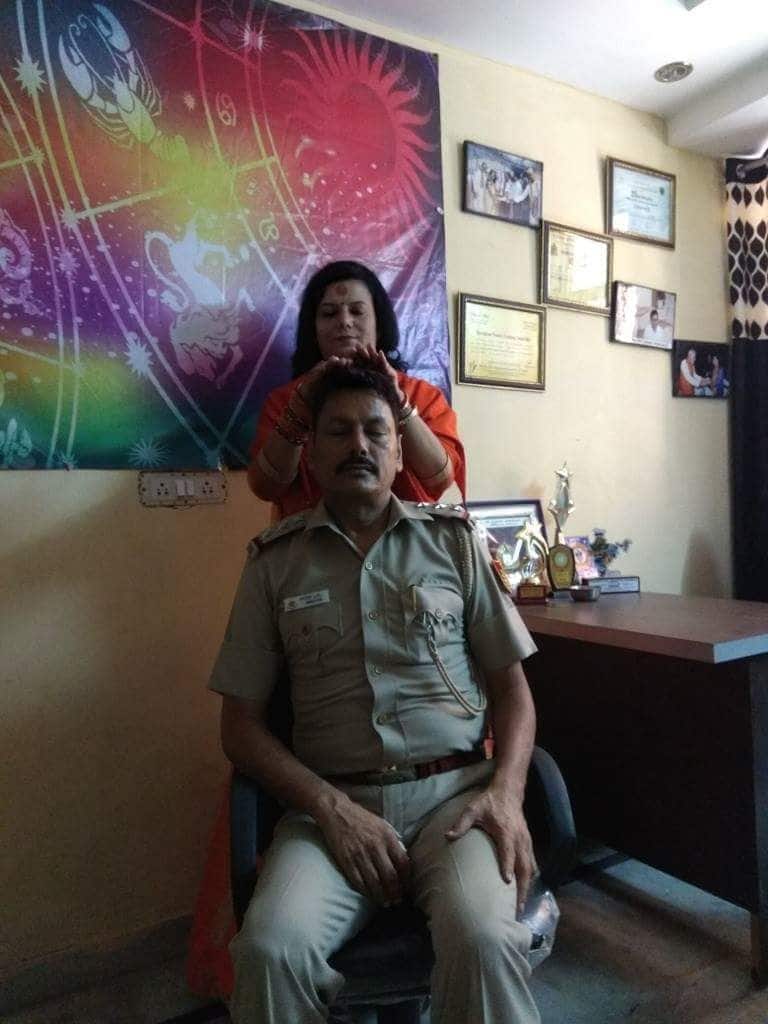 Huge Embarrassment, Delhi Police Gets Massage From Self Styled Godwoman