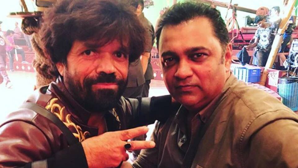 Game of Thrones actor Peter Dinklage spotted with Salman Khan on Bharat movie sets?