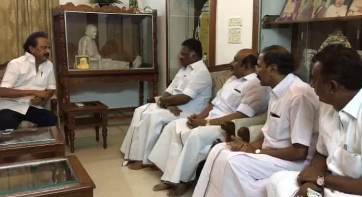 Tamilnadu former CM Karunanidhi health declines