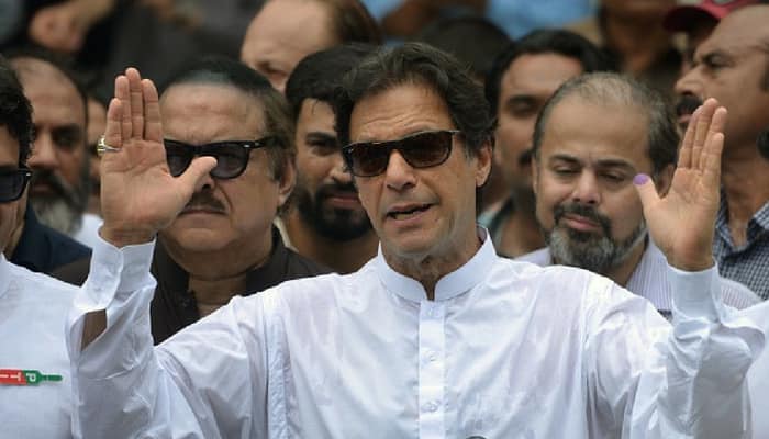 Pakistani lawmakers elect Imran Khan prime minister Tehrik-e-Insaf cricket