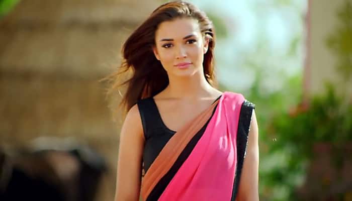 amy jackson give shocking for all fans