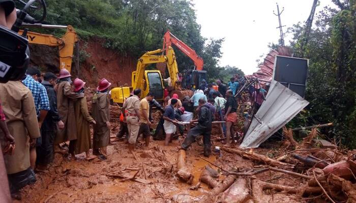 A Dog save a family from land slide in kerala