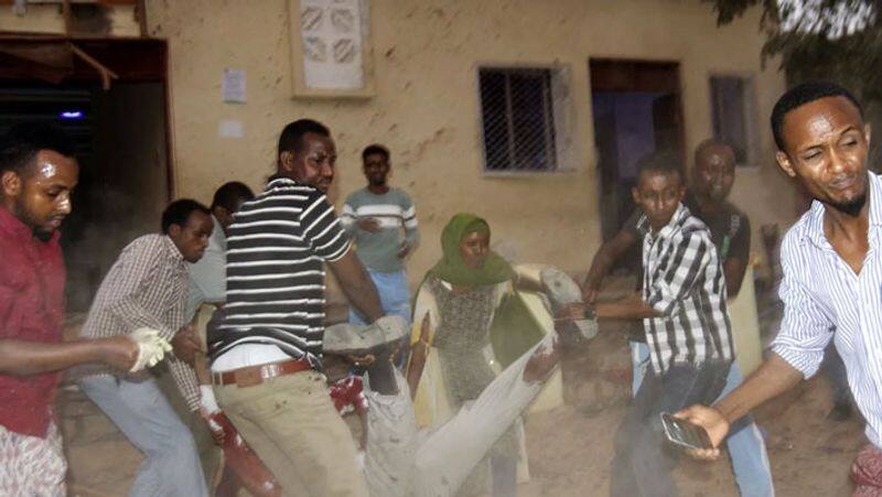 Somalia suicide bombings... 16 dead