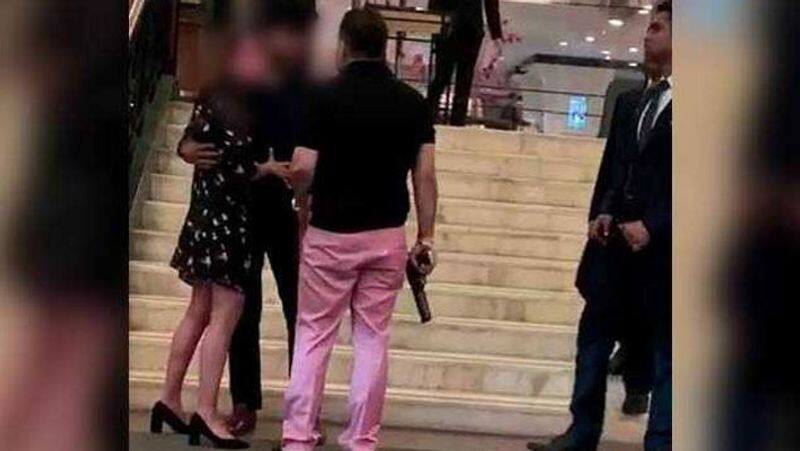 Ex-BSP MP son fighting in ladies washroom