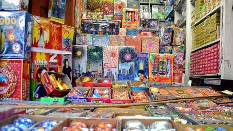 Diwali Telangana's firecracker retailers woo customers with price cuts