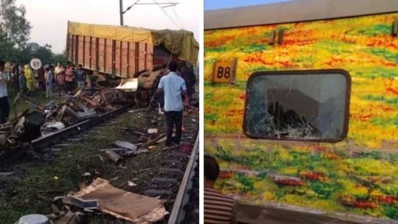 Truck hits Trivandrum Rajdhani Train accident