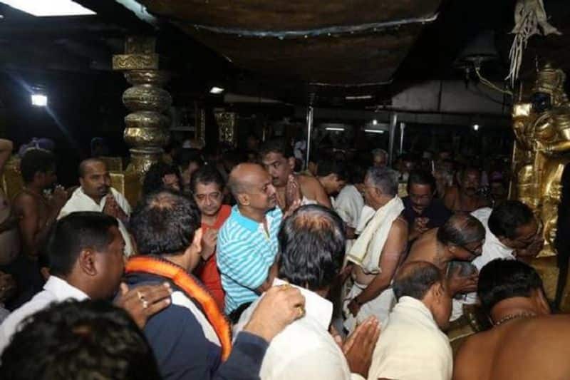 sabrimalai IG Srijith preayer in ayyappa temple