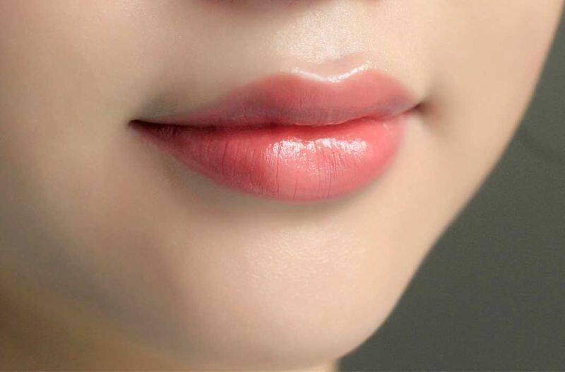 how to keep our lips so pinky