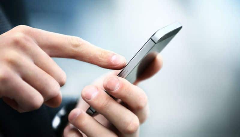 parents to take care on mobile phone use of among teens