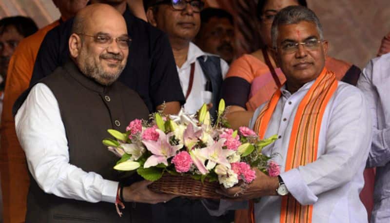 BJP Bengal Amit Shah bengali food attire Lok Sabha elections 2019 culture