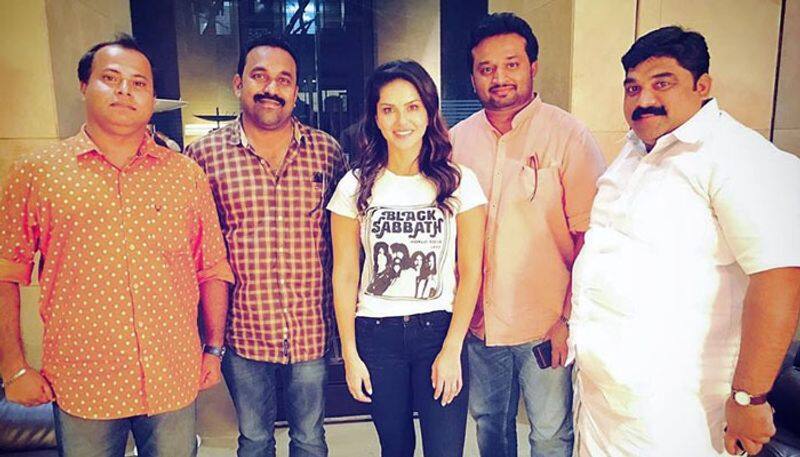 sunny leone all set for Malayalam debut
