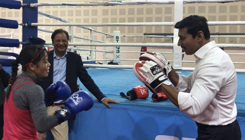 Mary Kom Rajyavardhan Singh Rathore friendly boxing bout New Delhi