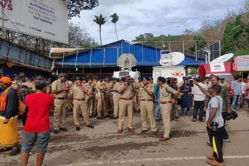 sabarimala kerala strike women hindu leader arrested