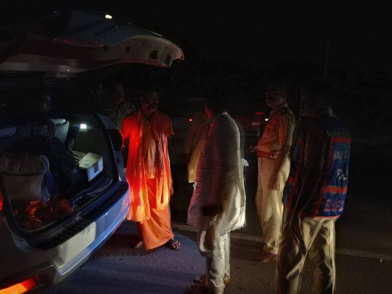 police searched on bjp leader paripurnananda car