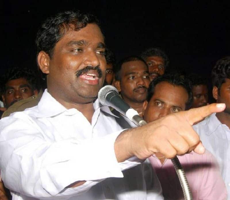 Why should the people vote for Rajini?:Velmurugan verithanam.