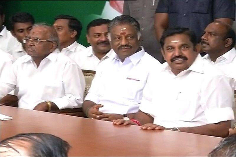 by election admk  will get 2 to 4 seats