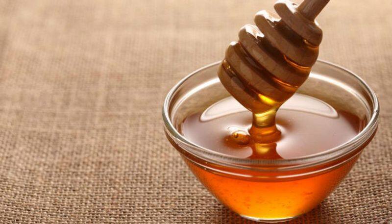 How To Use Honey To Get Glowing Skin