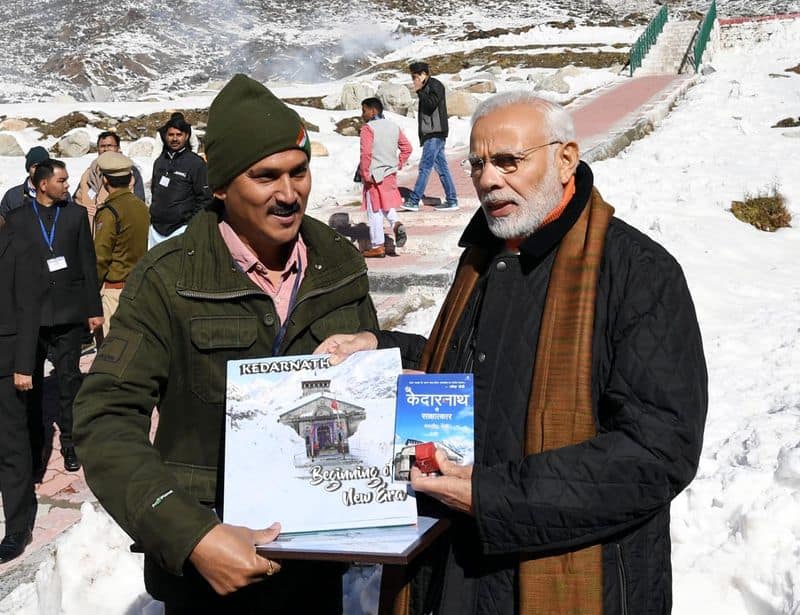PM Modi gets 'Kedarnath se Sakchaatkar' at Kedarnath