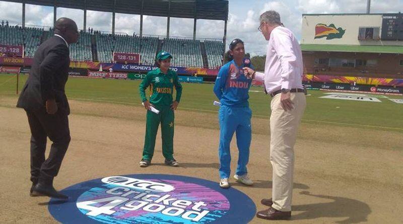 india women team defeats pakistan in t20 world cup