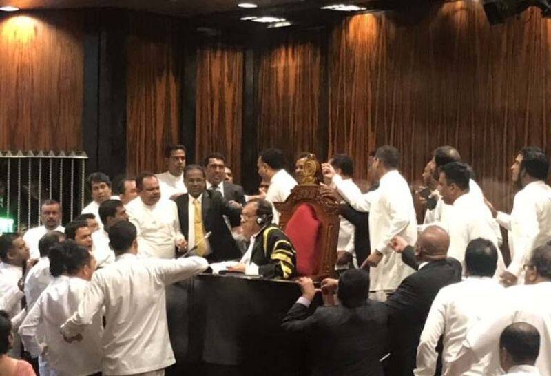 srilanka parliment fight