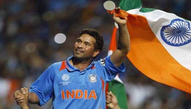 sachin tendulkar debut and last innings played in a same day
