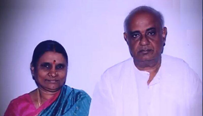 HD Deve Gowda Became Emotional Remembering His Wife s Sacrifice