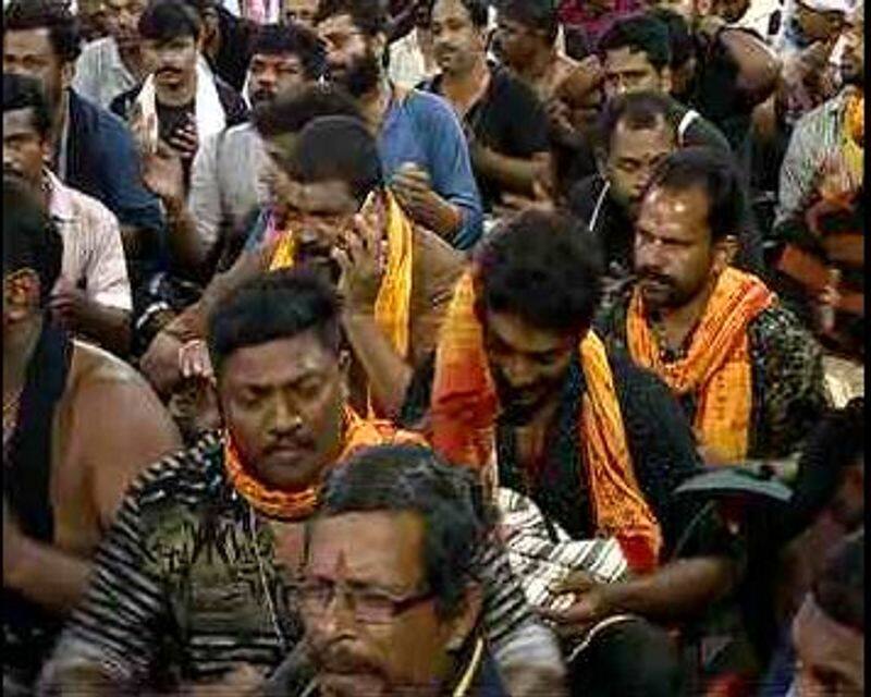 statewide protest after unexpected drama in sabarimala