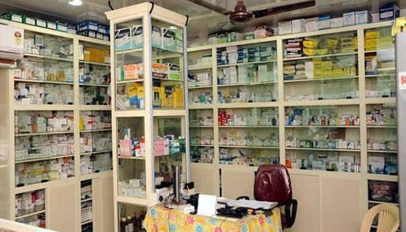 vellore corona Infection spread to 50 people by medical shop