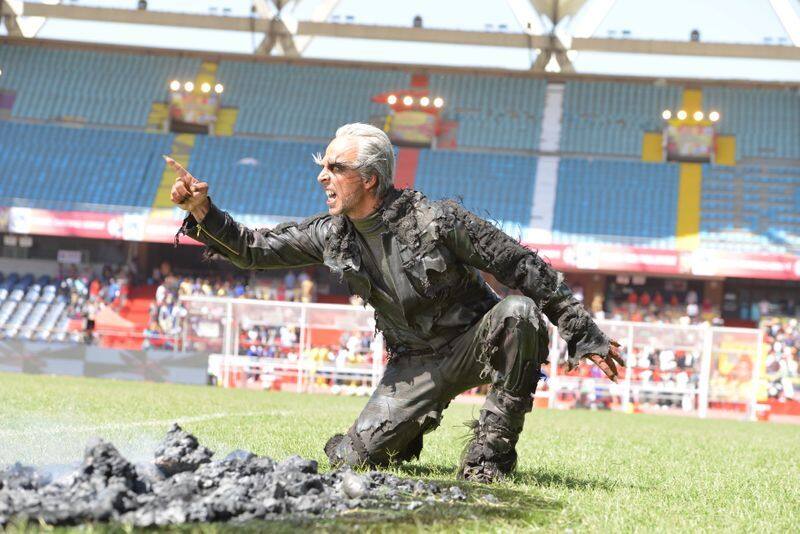 Chitti performance in 2 point o film