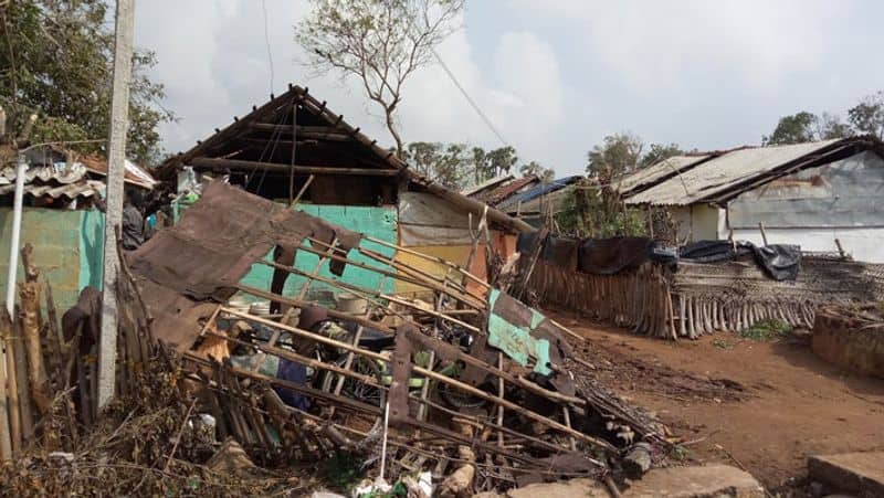 samuthirakani help for kaja cyclone affected place