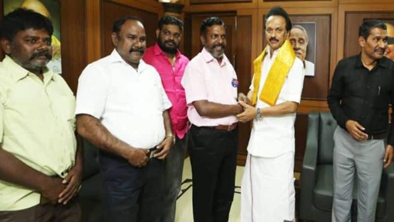 VCK leader Thirumavalavan meets DMK MK Stalin