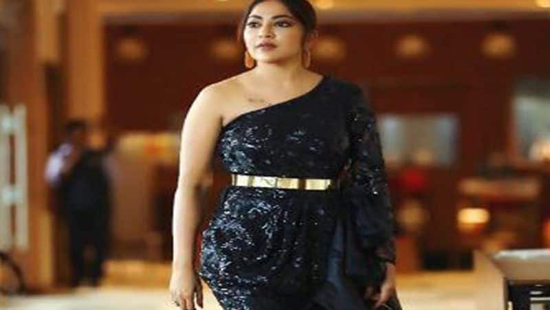 serial actress ramya shifted to glamour