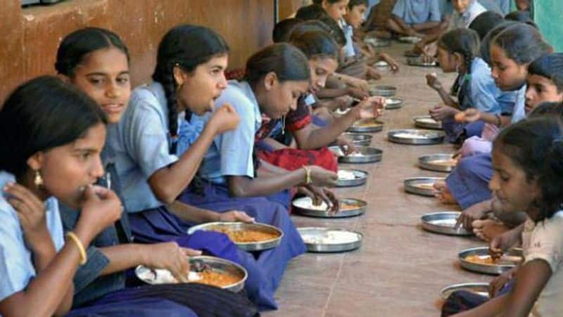 Government school student provide breakfast