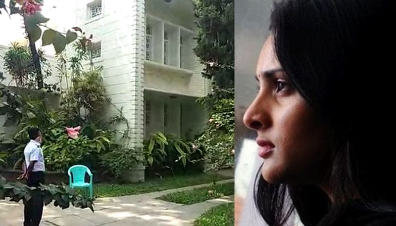 Divya Spandana vacates Mandya House following backlash