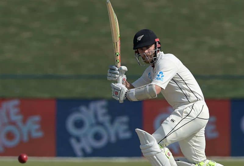 kane williamson duck out against sri lanka in the same day when bradman duck out in his last innings