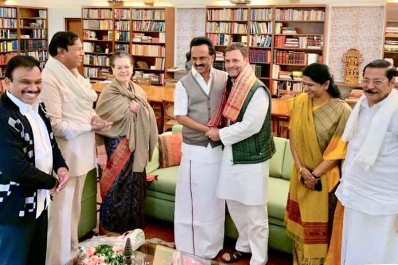 Rahul Gandhi - Stalin Closely...chandrababu Naidu tension