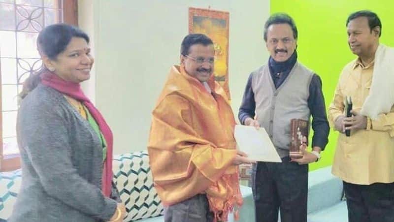 Delhi DMK Stalin meets Sharad Pawar, Kejriwal