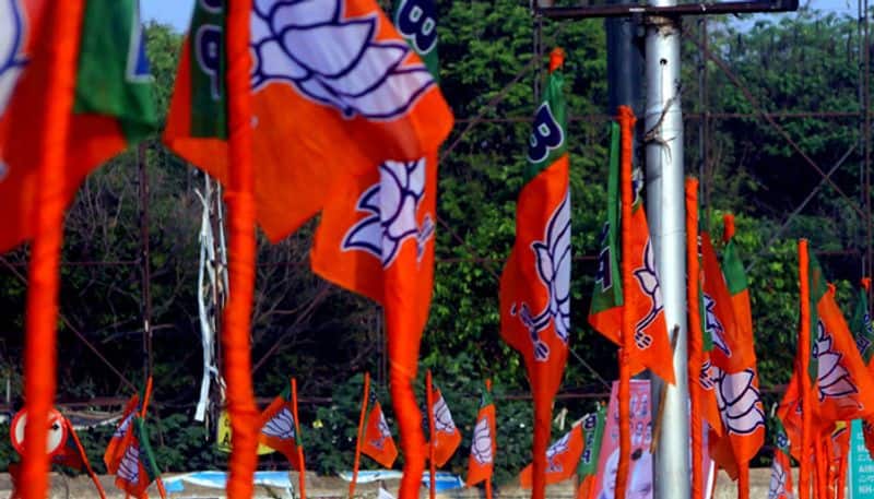 Karnataka BJP leader claims 15 Congress-JDS MLA in touch with party, form Government next week