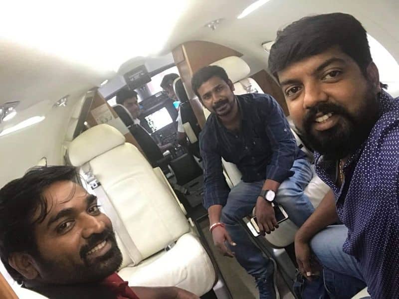 vijay sethubathi travelled by special flight from oganekkal to chennai for audio launch petta