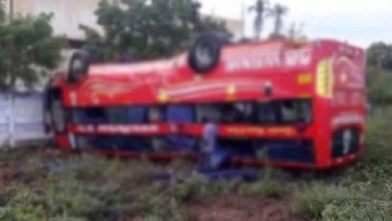 omni bus accident... 11 people injured