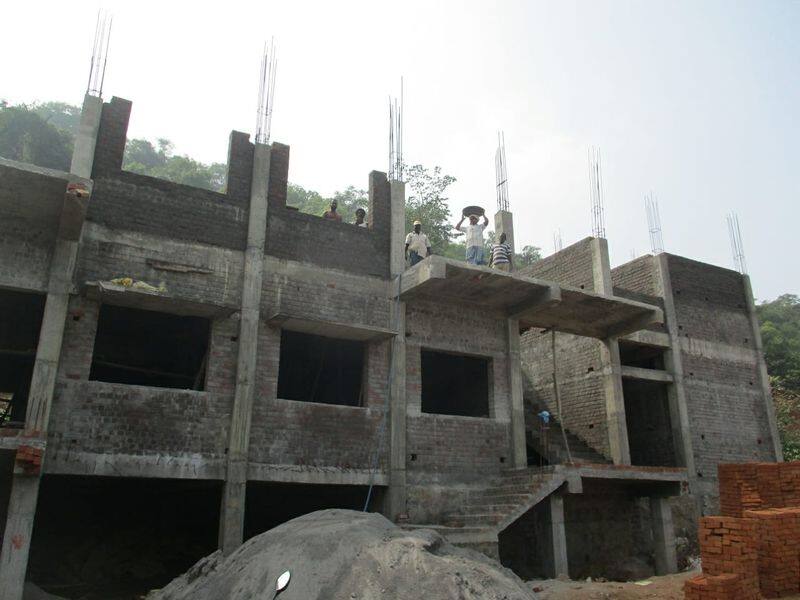 new building construction going on in thiruthanai