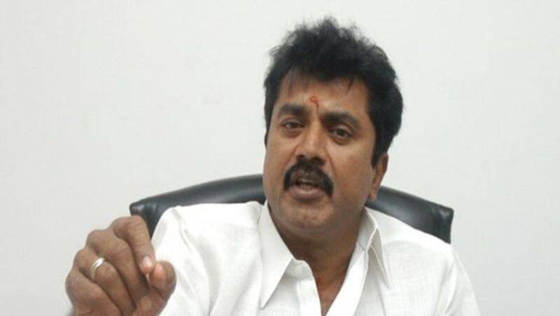 actor sharathkumar announced independent candidate in 40 places