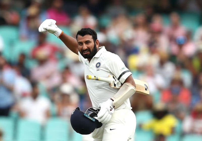 nathan lyon questioned pujara during sydney test