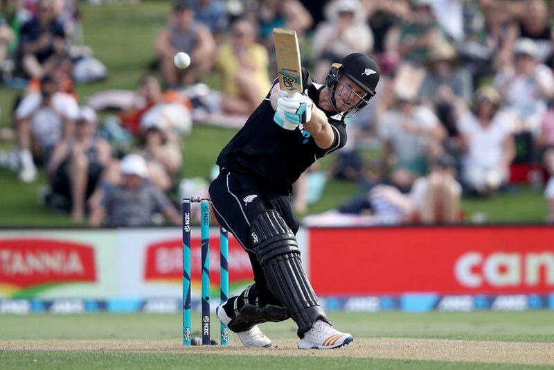 New Zealand vs Sri Lanka: James Neesham celebrates comeback by smashing 5 sixes in 1 over